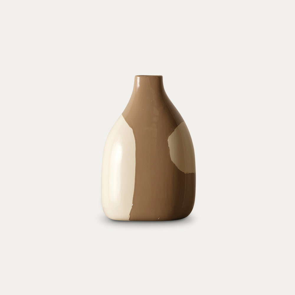 Peggy Vase 02