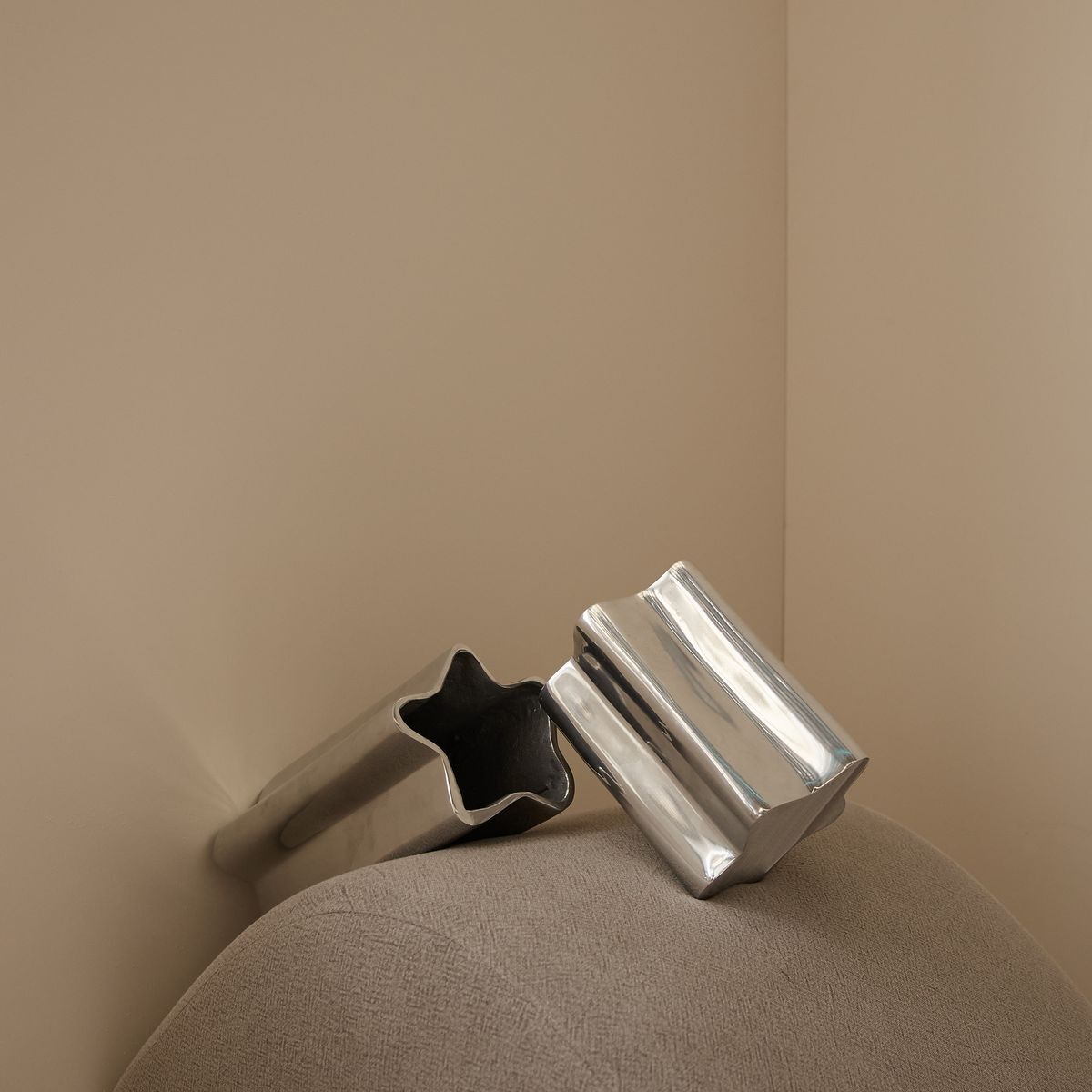 Theo Vase | Chrome Small - image 2